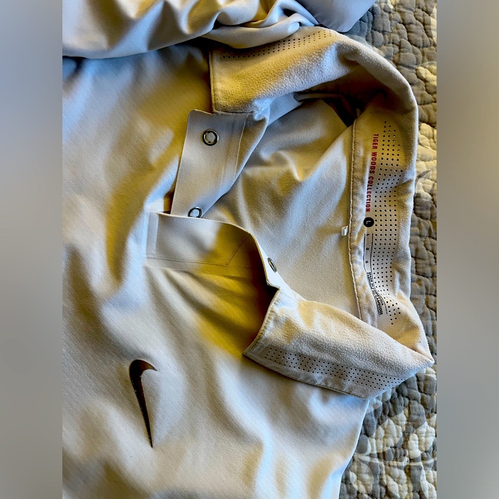Tiger woods large golf shirt